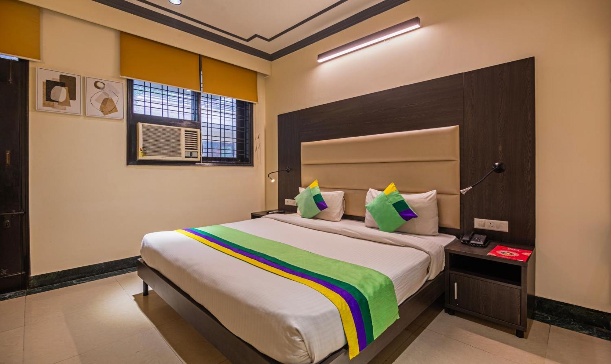 Super Townhouse Sushant Lok Phase 1 Formerly Hotel Neven Gurgaon Luaran gambar