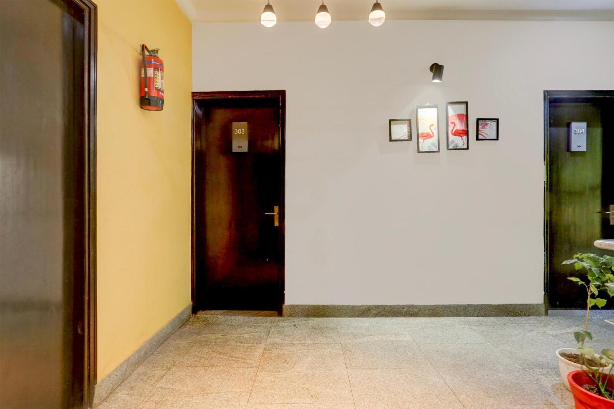 Super Townhouse Sushant Lok Phase 1 Formerly Hotel Neven Gurgaon Luaran gambar