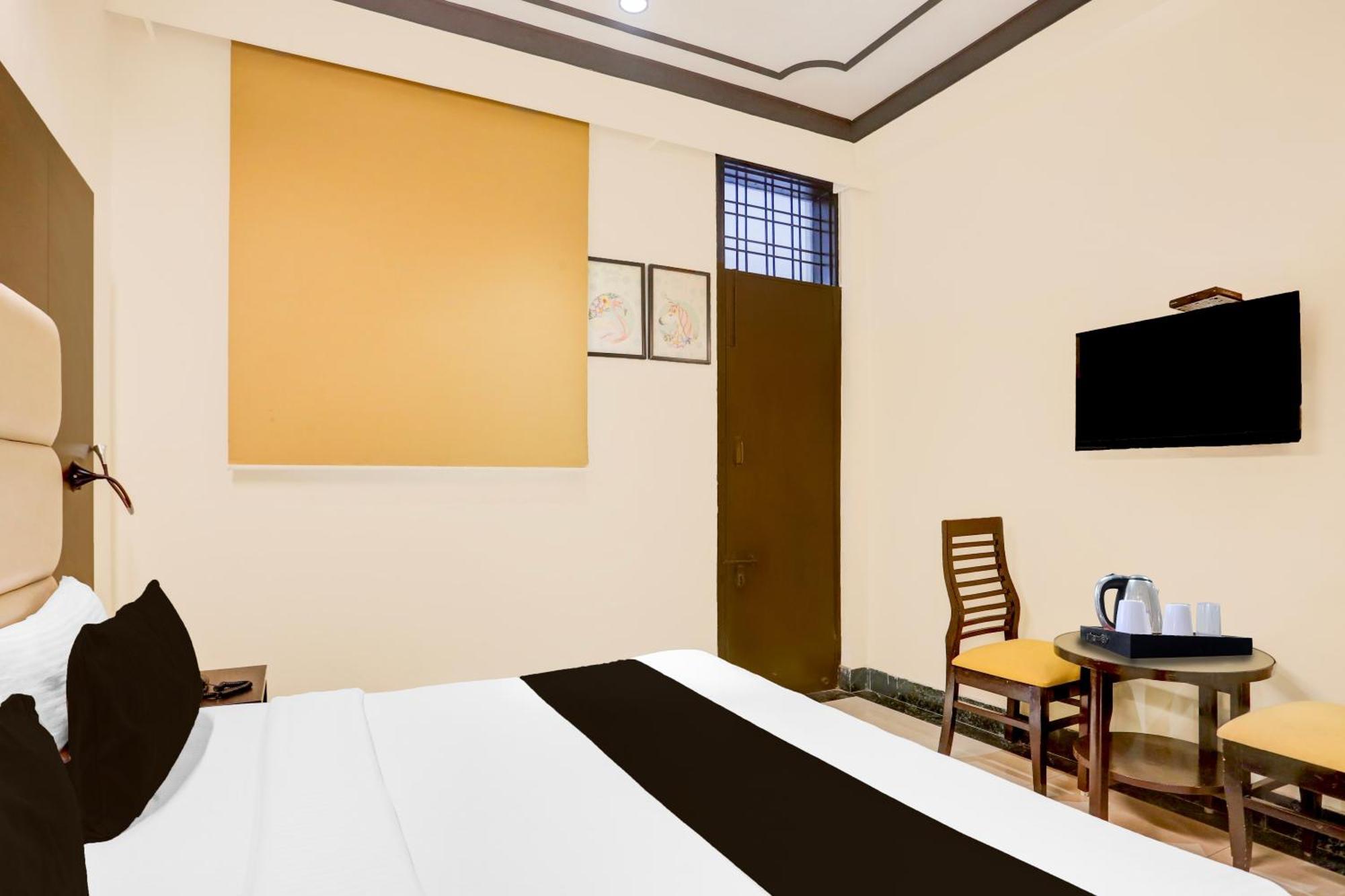 Super Townhouse Sushant Lok Phase 1 Formerly Hotel Neven Gurgaon Luaran gambar