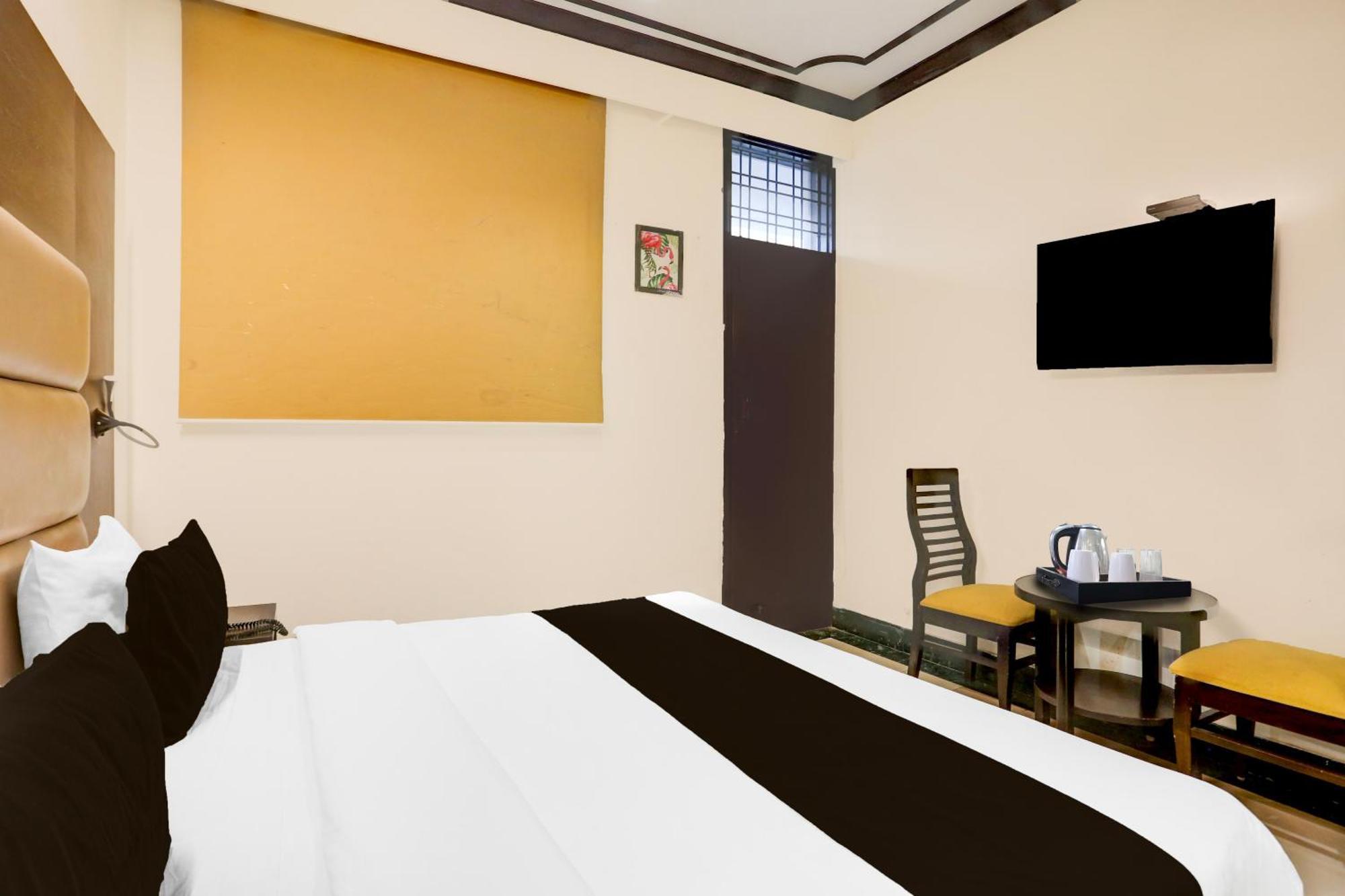 Super Townhouse Sushant Lok Phase 1 Formerly Hotel Neven Gurgaon Luaran gambar